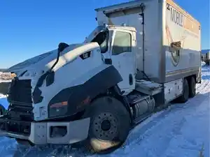 Salvage 2016 International CT660 - SV-271