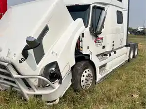 Salvage 2016 Volvo VNL - SV-422