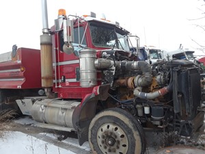 Salvage 2004 Kenworth T800 - PTP-59