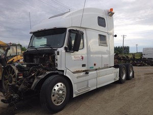 Salvage 2006 Volvo VNL - PTP-35