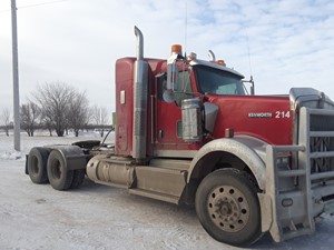 Salvage 2011 Kenworth W900 - PTP-62