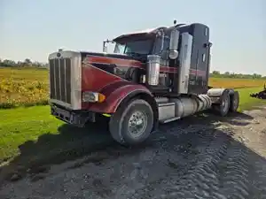 Salvage 2012 Peterbilt 367 - PTP-258
