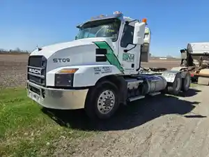 Salvage 2019 Mack Anthem - PTP-277