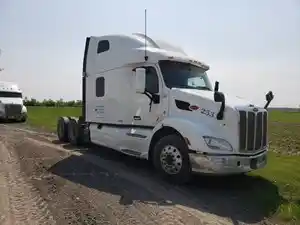 Salvage 2020 Peterbilt 579 - PTP-252