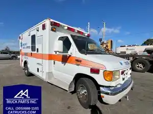 Salvage 2003 Ford E-450 Super Duty - 9984