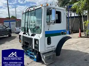 Salvage 2007 Mack MR688S - 10162