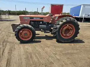 Salvage 1988 Kubota M8030DT - ARB-G150573-A1