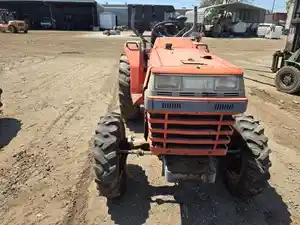 Salvage 1992 Kubota L2650 - ARB-G166070-A2-1