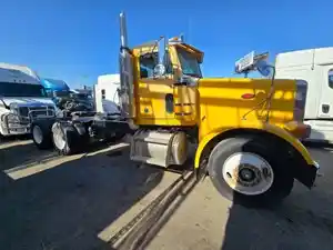 Salvage 1999 Peterbilt 378 - 1973