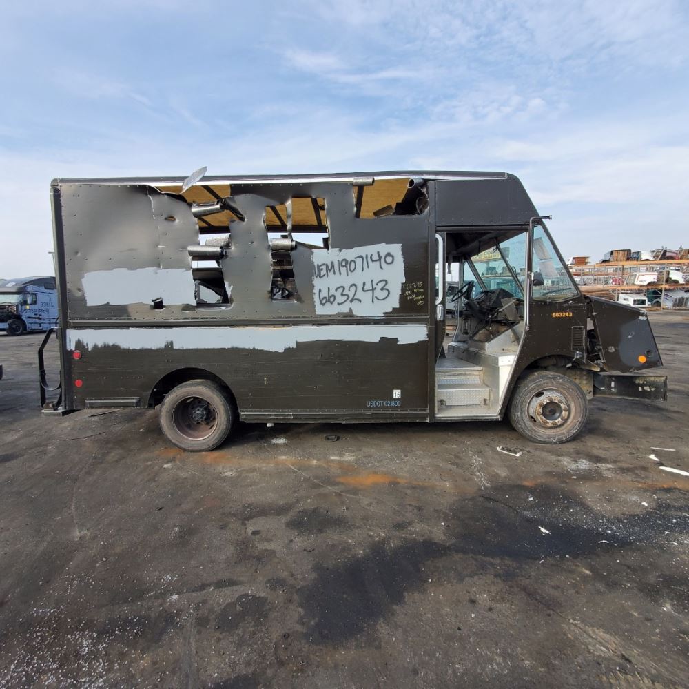 2005 Freightliner MT45 Chassis TPI