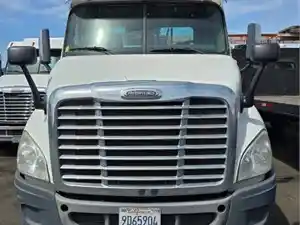 Complete 2013 Freightliner Cascadia 113 - 1965