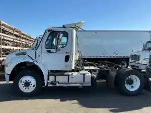 Salvage 2014 Freightliner M2 106 - 2003