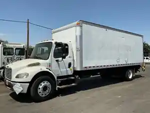 Salvage 2014 Freightliner M2 106 - 2018