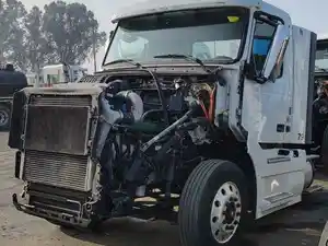 Salvage 2014 Volvo VNL - 1837