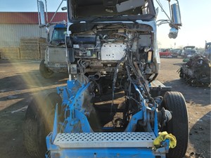 Salvage 2015 Kenworth T800 - 913