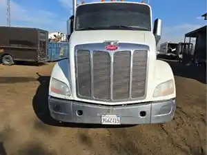 Salvage 2016 Peterbilt 579 - 1812
