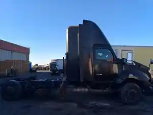 Salvage 2017 Kenworth T680 - UPS-279000