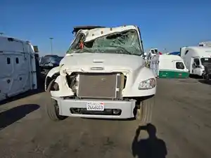 Salvage 2021 Freightliner M2 106 - 1955