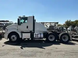 Salvage 2021 International RH613 - 2073