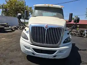 Salvage 2021 International RH613 - 2066