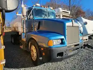 Salvage 1987 Kenworth T600 - J16586