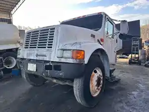 Salvage 1995 International 4900 - L00437