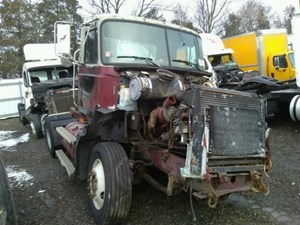 Salvage 1998 Mack CH612 - F55632