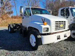 Salvage 1999 Chevrolet C7500 - J16584
