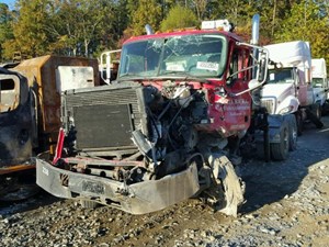 Salvage 2003 Mack CH613 - F55631