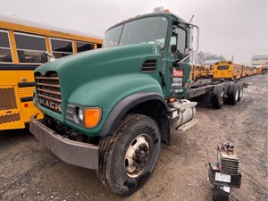 Salvage 2004 Mack CV713 Granite - J16805