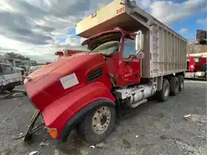 Salvage 2004 Mack CV713 Granite - J16455