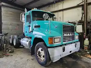 Salvage 2006 Mack CHN613 - J16573