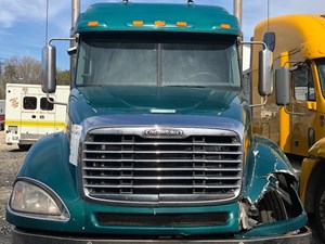 Salvage 2007 Freightliner COLUMBIA 120 - F55681