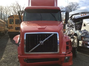 Salvage 2007 Volvo VNL - F55649