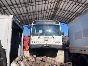 Salvage 2010 New Flyer DE40 LF - L00070