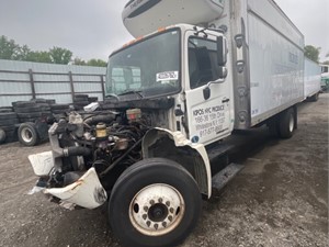 Salvage 2011 Hino 268 - J16999