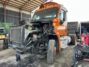 Salvage 2016 Freightliner Cascadia 125 - L00476