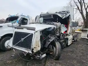 Salvage 2017 Volvo VNL - J16583
