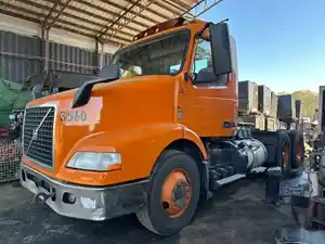 Salvage 2018 Volvo VNM - L00440