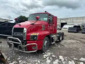 Salvage 2019 Mack Anthem - SV-229