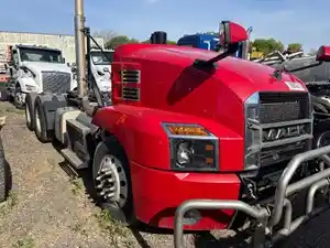 Salvage 2020 Mack Anthem - SV-241