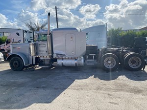 Salvage 2000 Peterbilt 379 - SV-460