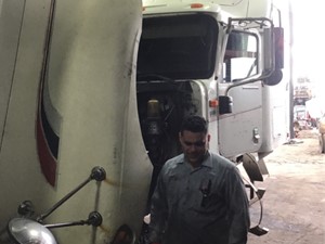 Salvage 2004 International 9400I - SV-416