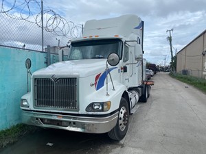 Salvage 2005 International 9400I - SV-358