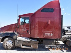 Salvage 2005 Kenworth T600 - SV-43(One Stop Parts)