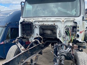 Salvage 2005 Volvo VNL - SV-535