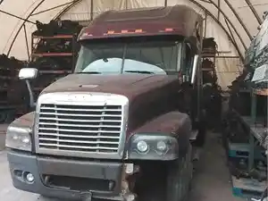 Salvage 2007 Freightliner ST120 - SV-856