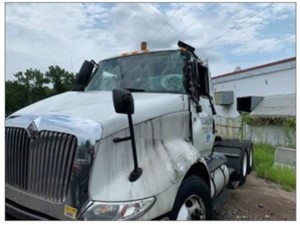 Salvage 2007 International 8600 - SV-203 ONE STOP PARTS