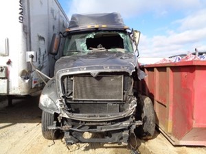 Salvage 2011 International PROSTAR - SV-124 ONE STOP PARTS