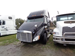 Salvage 2012 Freightliner Cascadia 125 - SV-245 ONE STOP PARTS